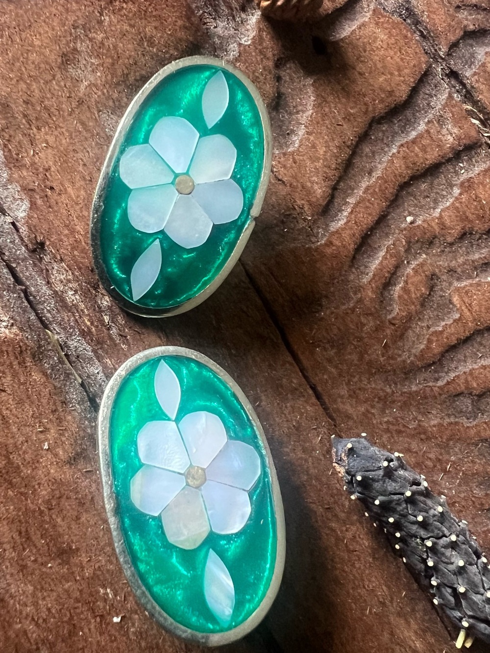 Mexico Alpaca MOP Floral Earrings Green Flower Shell Inlay Electric Green Enamel